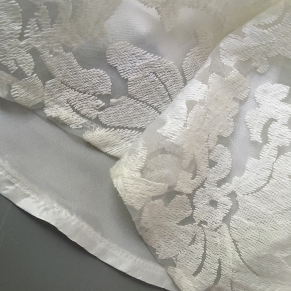 Forever 21 Lace Skirt Elastic Waist Lined Ivory - Picture 3 of 5